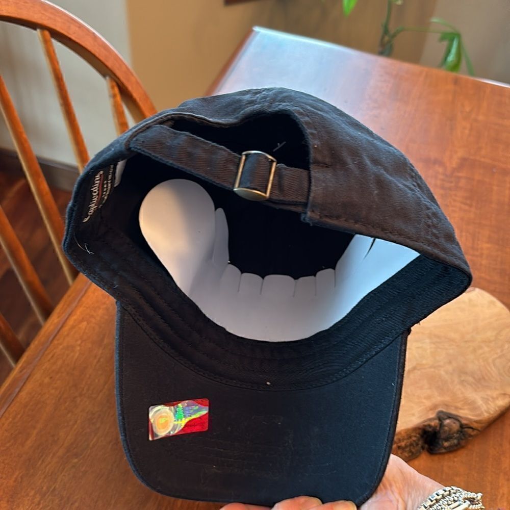 NEW Hawkeyes Ball Cap - Picture 2 of 5